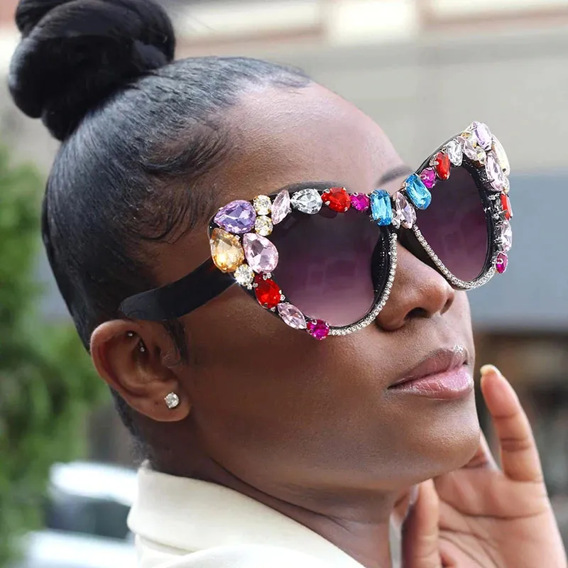 Trendy Rhinestone Decor Cat Eye Frame Sunglasses