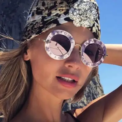 Fashion Bee Decorative Letter Pattern Round Sunglasses