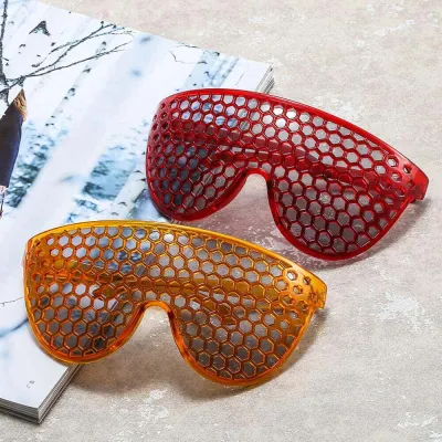 Trendy Big Frame One-piece Hollow Design Sunglasses