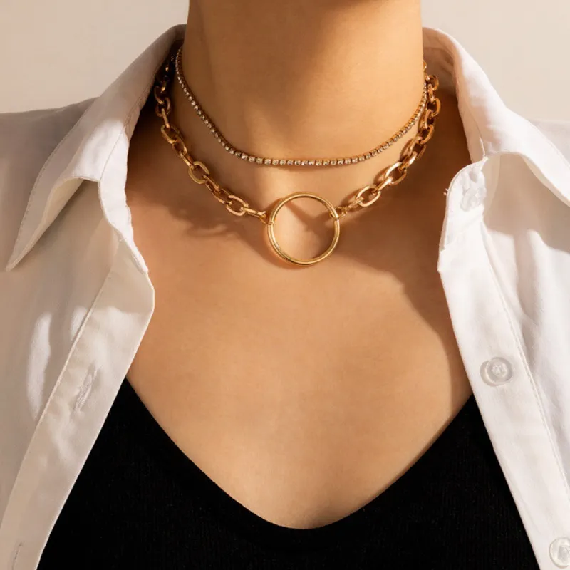 Simple Geometric Round Pendant Design Rhinestone Decoration Alloy Multilayer Necklace