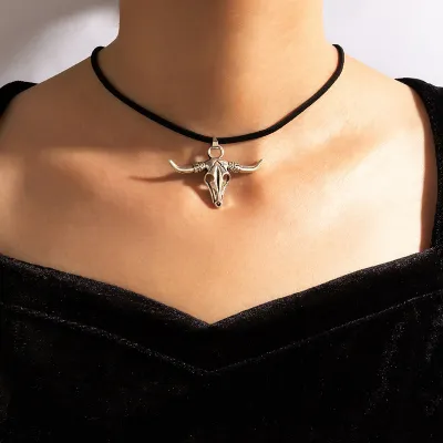 Vintage Bull Head Shape Design Alloy Choker Necklace