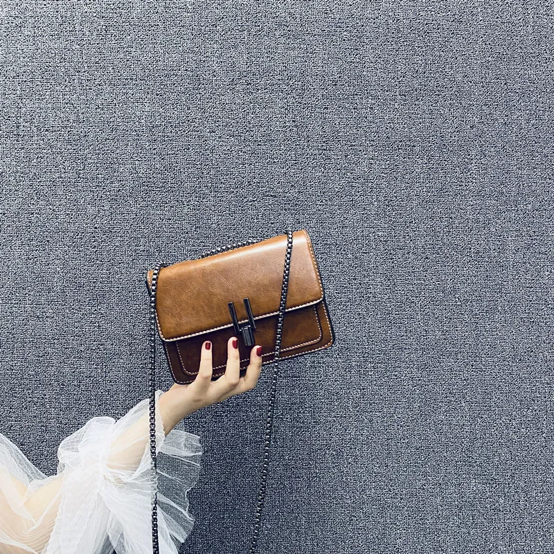 Women Chic Stitching Clamshell Design Solid Color Square Crossbody Bag