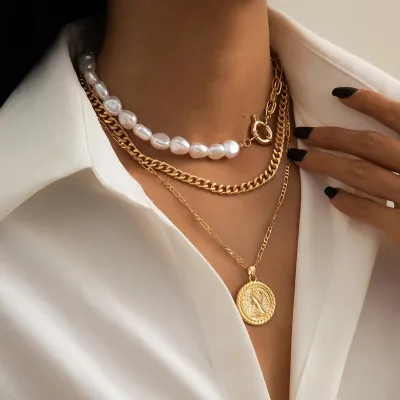 Vintage Splicing Design Round Pendant Alloy Multilayer Necklace
