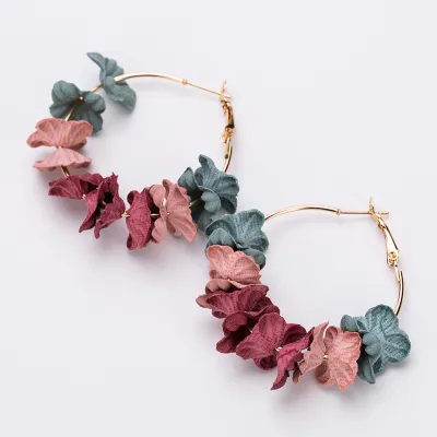 Young Women Simple Flower Design Hoop Earrings