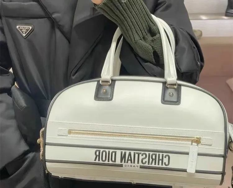 DlOR CD Original Custom Counter New High-End 2022 Bowling Bag VIBE Series Black White All-Match Classic Large Capacity Shoulder Bag Unisex