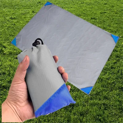 140*150cm Outdoor Convenient Foldable Picnic Beach Moisture-proof Mat