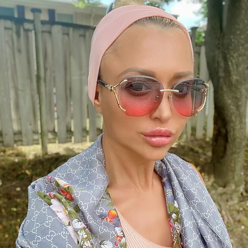 Women Chic Rhinestone Design Frameless Sunglasses