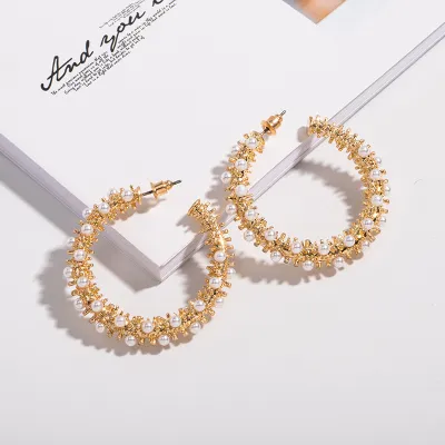 Exaggerated Geometric Design Pearl Decor Alloy Hoop Earrings