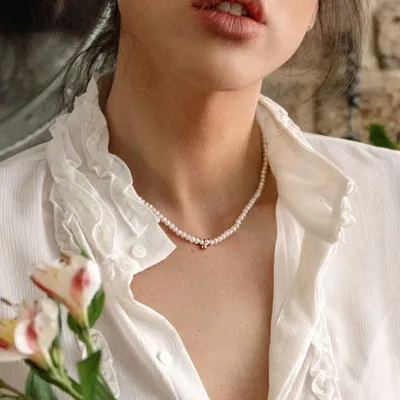 Temperament Pearl Decoration Choker Necklace