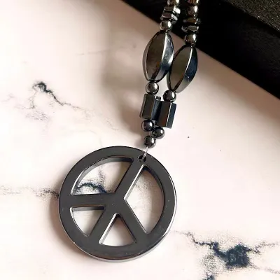 Creative Peace Sign Pendant Alloy Necklace