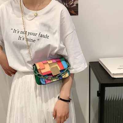 Women Vintage Clamshell Chain Design Color Blocking Shoulder Handle Bag