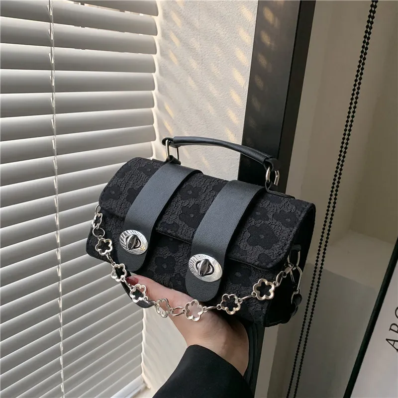 Women Fashion Flap Buckle Design Flower Weaving Lace Crossbody Bag