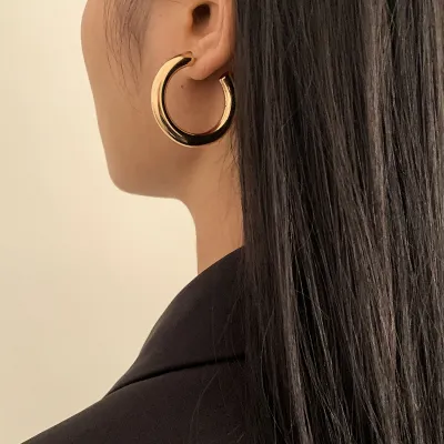 Women Trendy C Shaped All-match Hoop Earrings