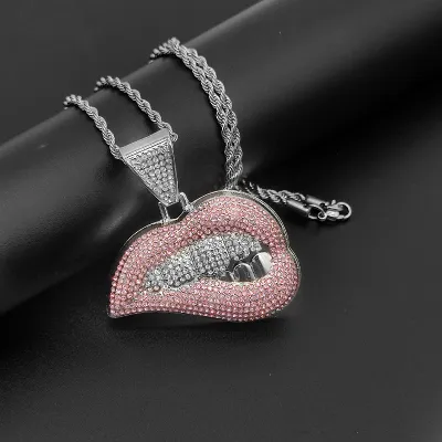 Unisex Luxury Punk Rhinestone Bite Lip Shaped Pendant Necklace