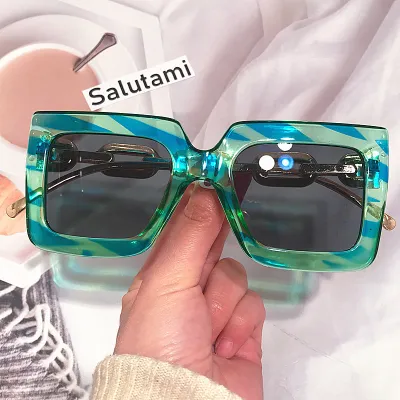 Women Unique Chain Leg Design Oversized Square Frame Sunglasses