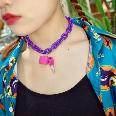 Unisex Casual Lock And Key Design Acrylic Pendant Choker Necklace