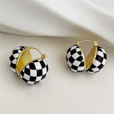 Women Classic Half-open Design Plaid Printed Hoop Earrings