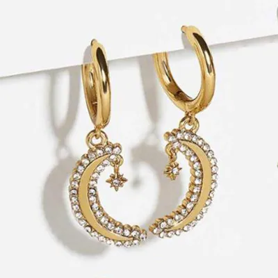 Women Exquisite Rhinestone Star And Moon Pin Design