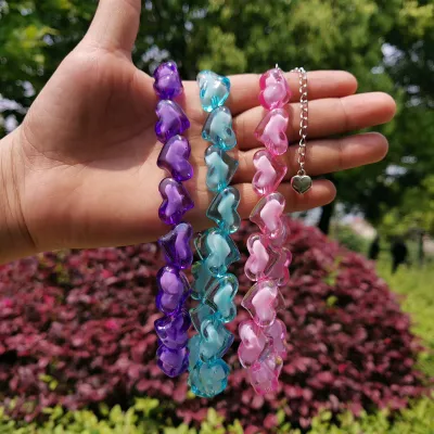 Women Chic Heart Shaped Acrylic Beaded Choker Necklace