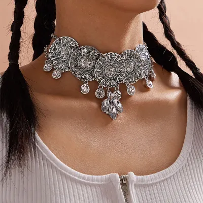 Women Exaggerated Zircon Decoration Tassel Choker Necklace