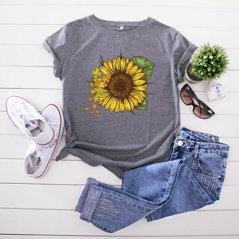 Wholesale Ladies Casual Round Neck Sunflower Graphic Print Slim Fit T-Shirt
