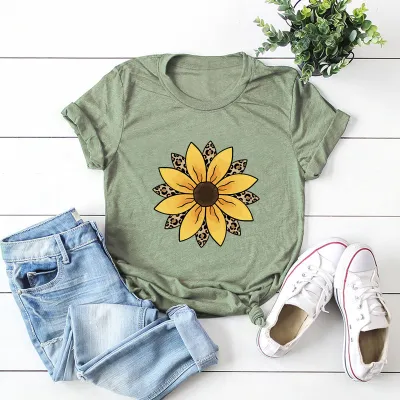 Wholesale Women Leisure Short Sleeve Leopard Print Floral Print Graphic T-Shirt