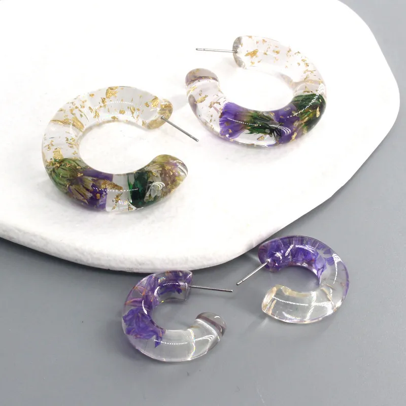 Women Chic Flower Design Transparent Acrylic Hoop Earrings