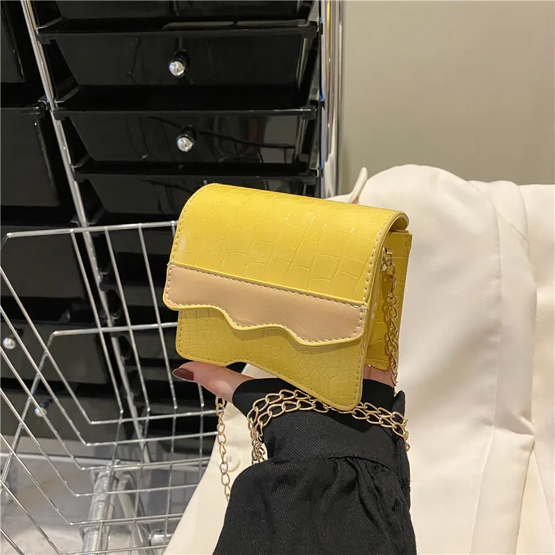 Women Fashion Mini Flap Design Crocodile Pattern PU Crossbody Bag