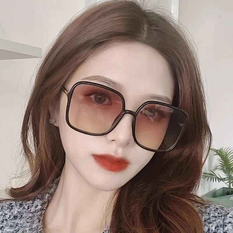 Unisex Fashion Vintage Square Frame Blue Light Blocking Flat Mirror