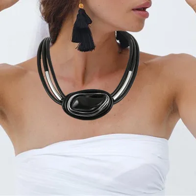 Women Fashion Simple Boho Leather Rope Resin Necklace