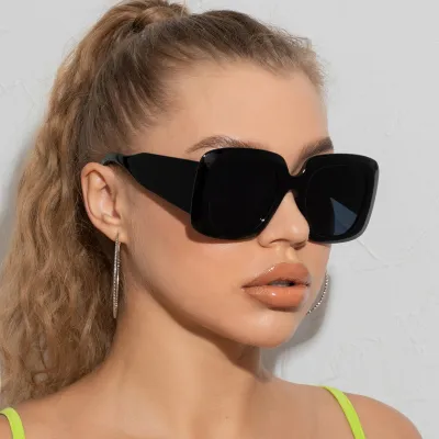 Women Retro Large Square Frame Wide Temple Uv400 Sunglasses