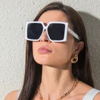 Women Fashion Large Square Frame Uv400 Sunglasses