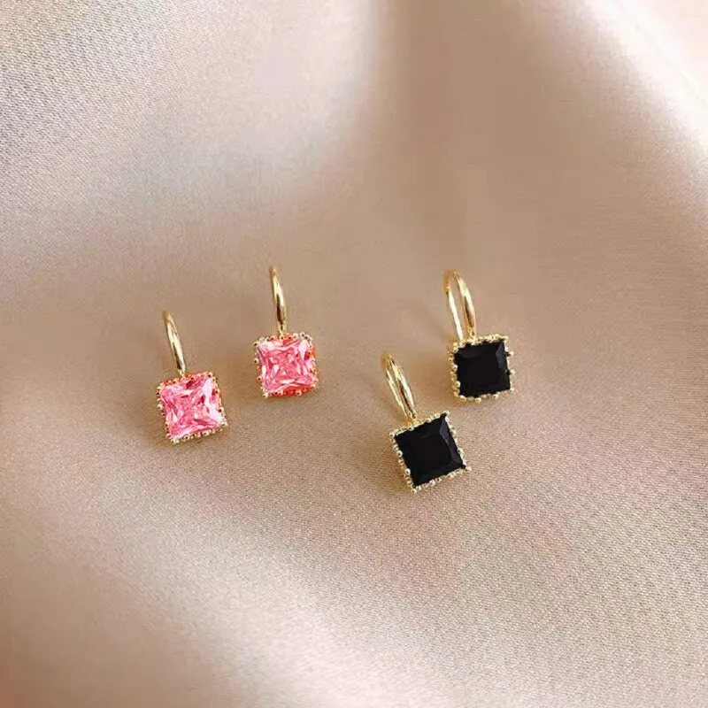 Women Fashion Simple Black White Square Diamond Irregular Polyhedron Earrings