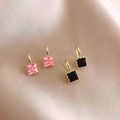 Women Fashion Simple Black White Square Diamond Irregular Polyhedron Earrings
