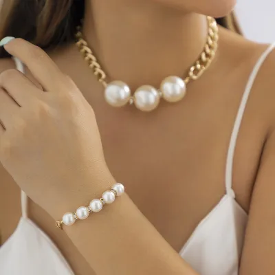 Women Fashion Personality Geometric Pearl Rhinestone Thick Chain Necklace