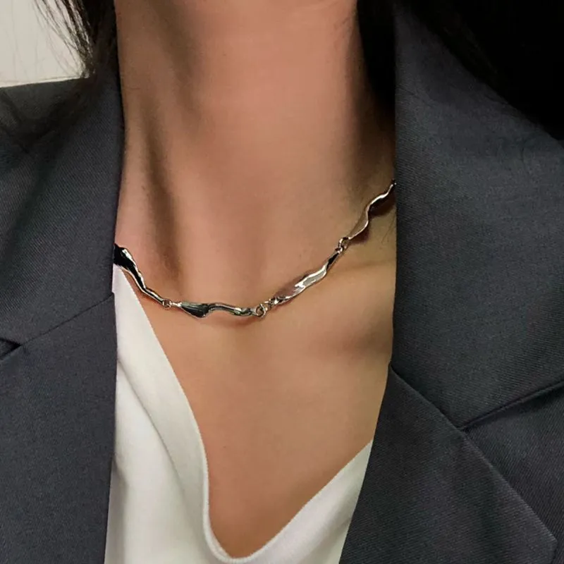 Women Fashion Personality Stainless Steel Short Wave Necklace
