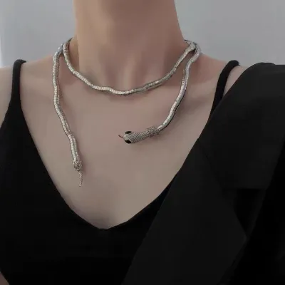Unisex Fashion Exaggerated Dark Snake Wrap Necklace