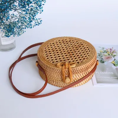 Pastoral Style Woven Rattan Hollow Crossbody Bag